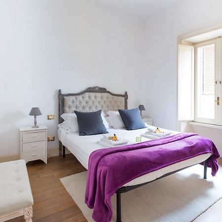 Capital Navona Luxury Apartment Casa E Appartamento Per Vacanze Рим Екстериор снимка