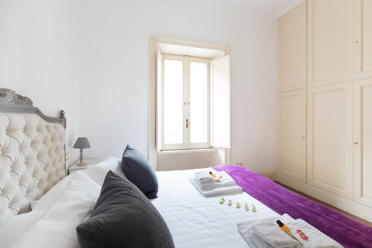 Capital Navona Luxury Apartment Casa E Appartamento Per Vacanze Рим Екстериор снимка